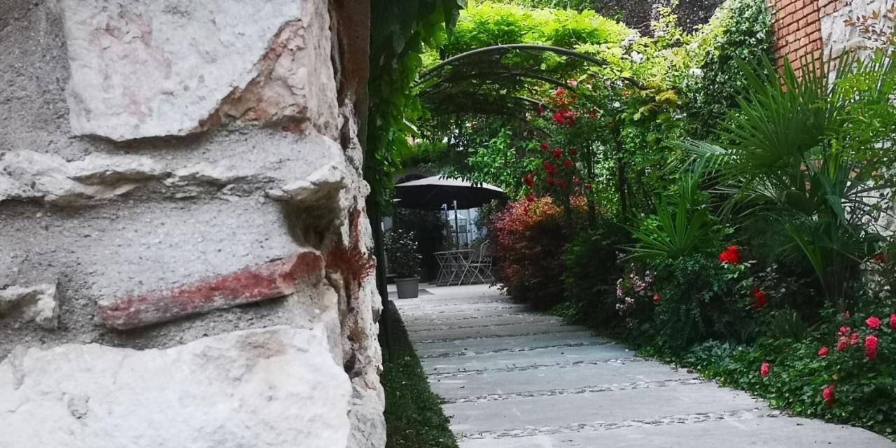 Corte Merighi Charming Rooms Верона Екстер'єр фото