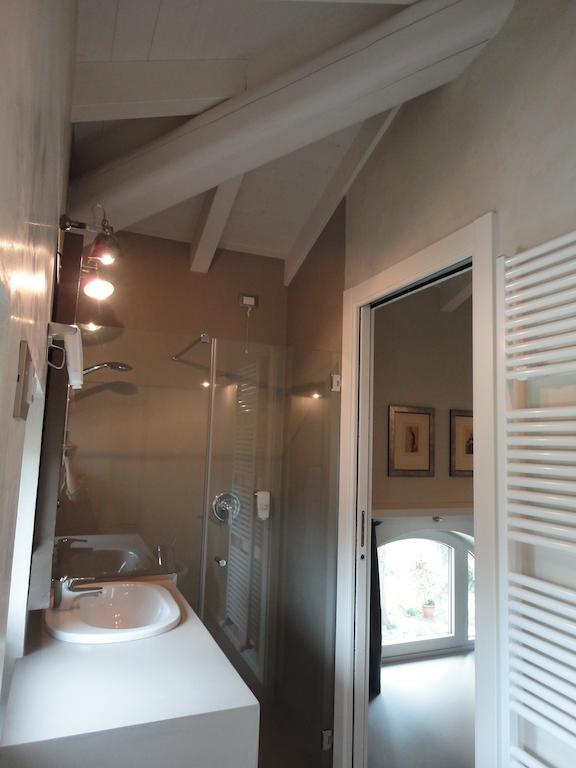 Corte Merighi Charming Rooms Верона Номер фото