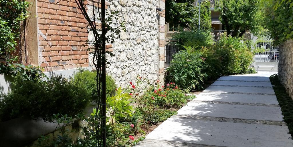 Corte Merighi Charming Rooms Верона Екстер'єр фото